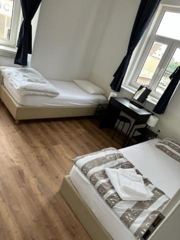 Gostilna In Apartmaji Zlati Lev - Maribor Luaran gambar